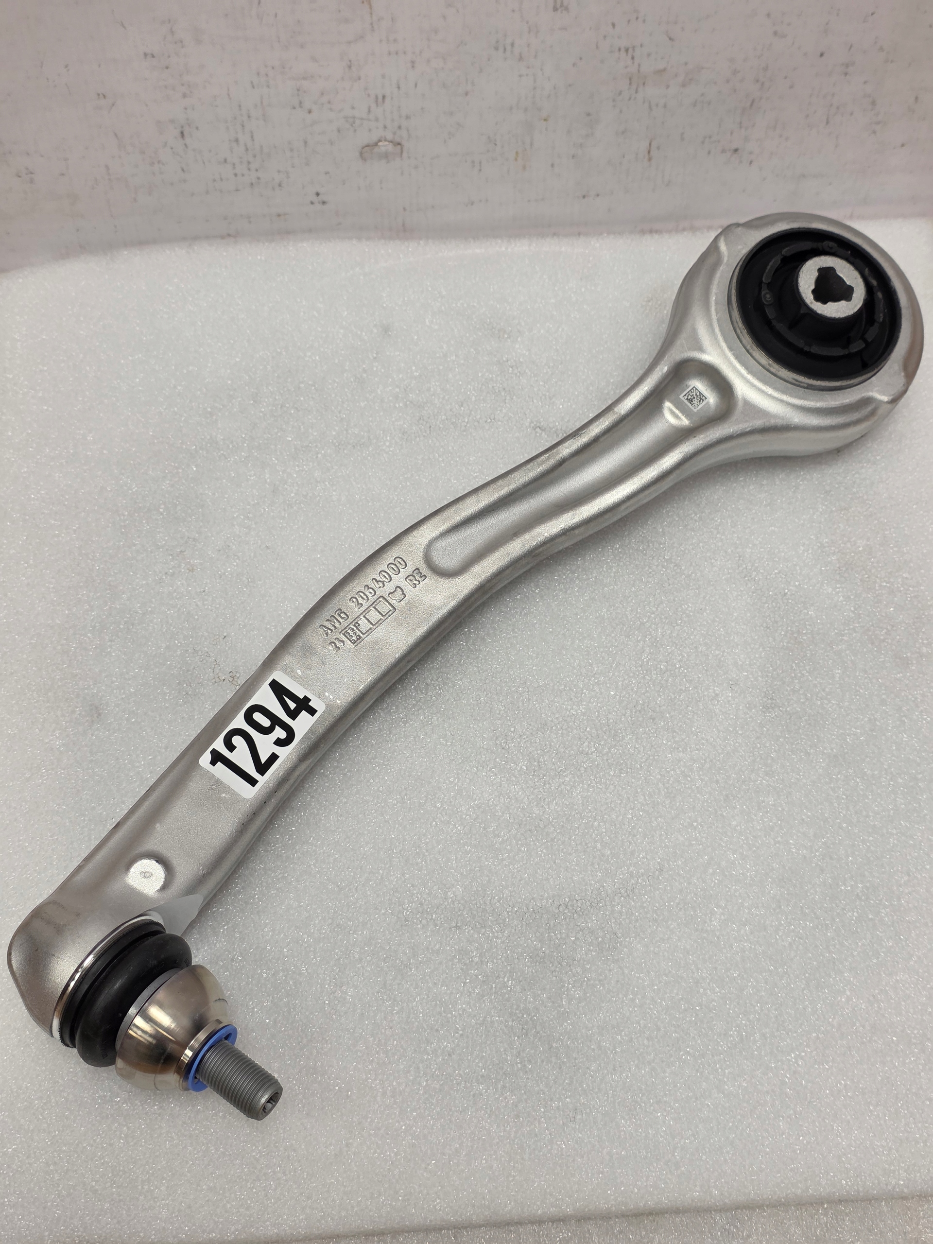 Zdjęcie produktu Wahacz Przedni Prawy Mercedes AMG W206 W214 W236 C63 E53 CLE 53