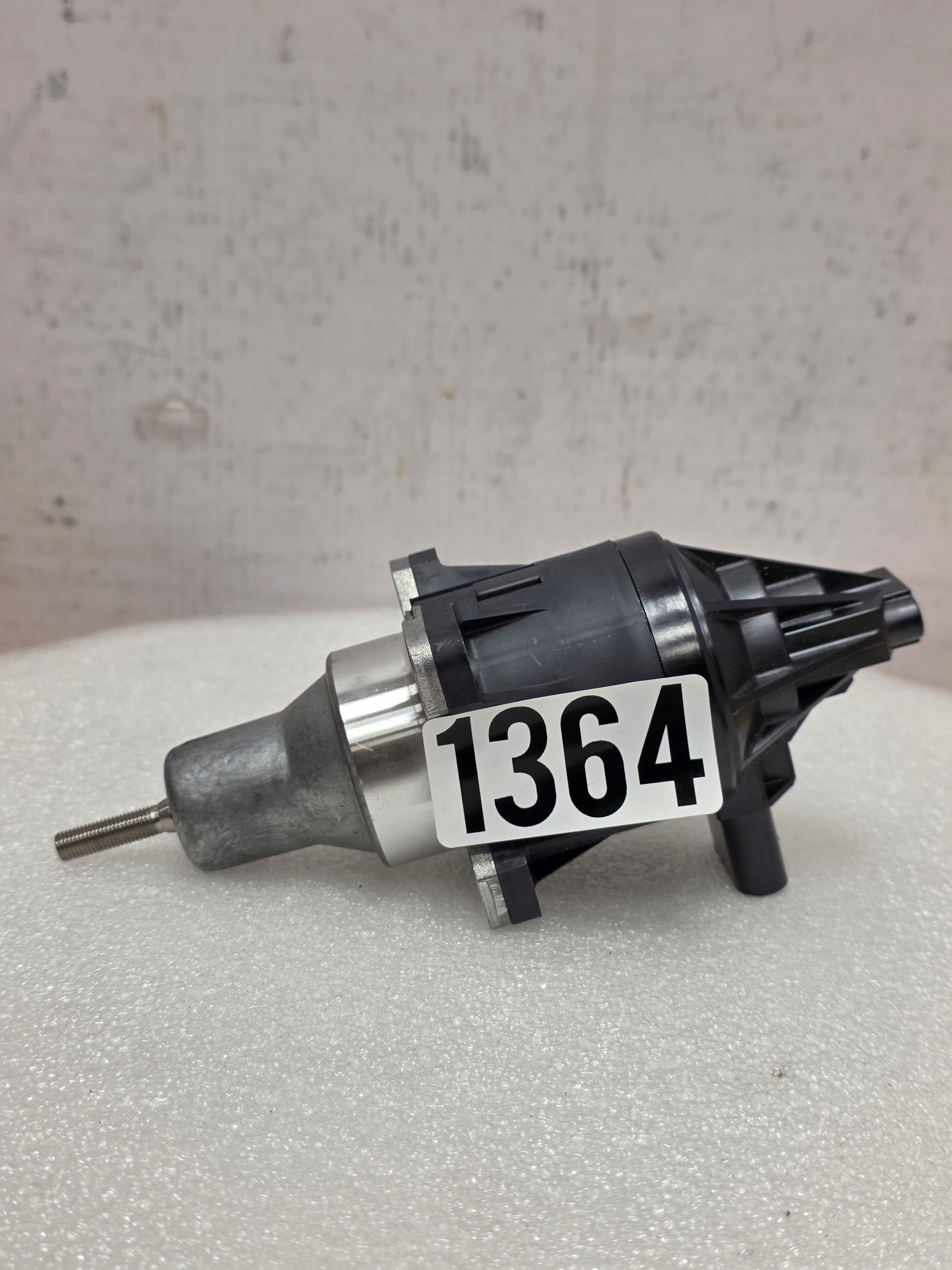 Zdjęcie produktu SIŁOWNIK ZAWÓR UPUSTOWY TURBINY NASTAWNIK Mercedes A0009064207