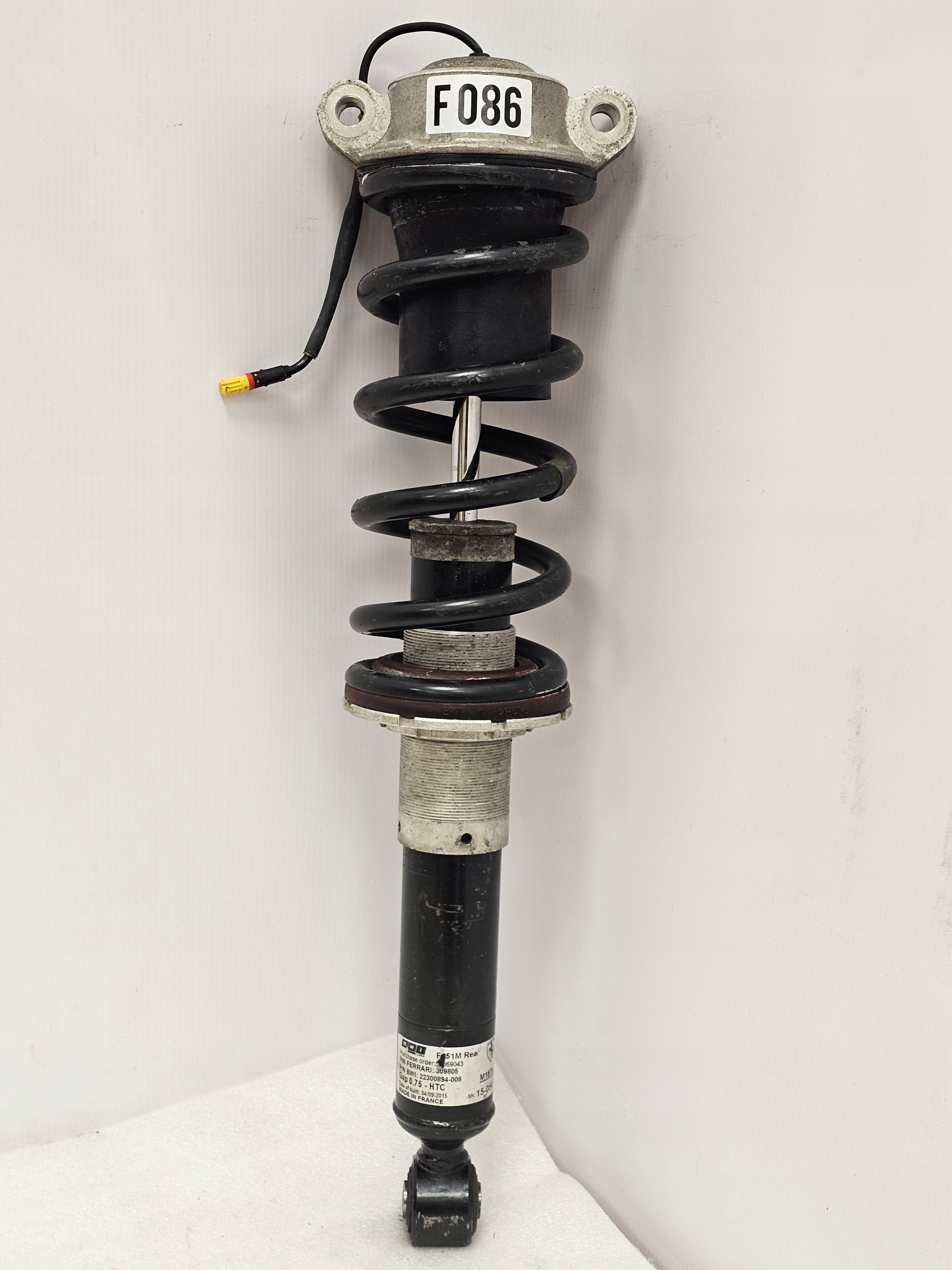 Zdjęcie produktu Amortyzator Shock Absorber Tył Tylny FERRARI GTC4 Lusso