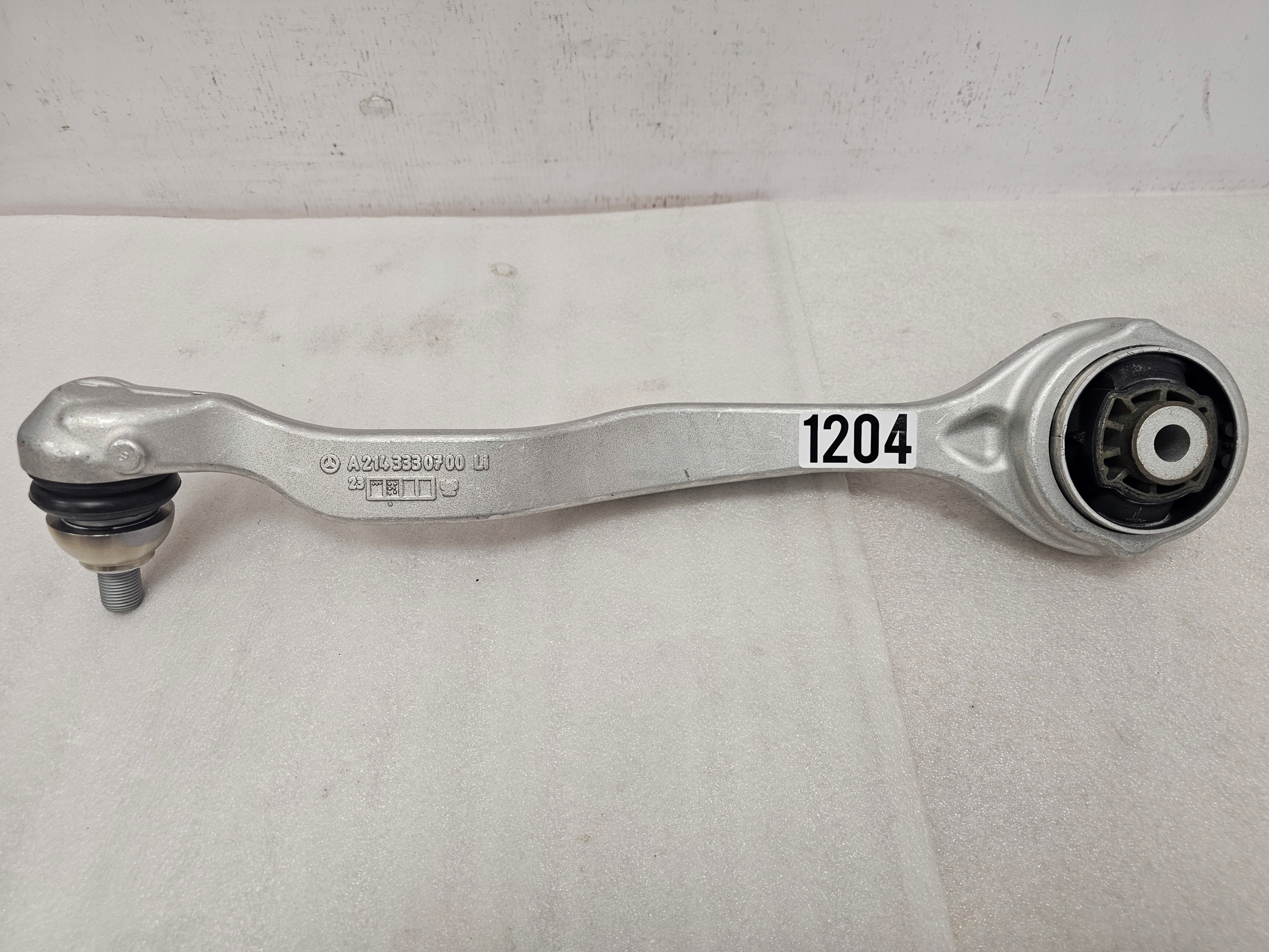 Zdjęcie produktu Wahacz Przedni Lewy Mercedes W214 W236 4Matic A2143330700 LI