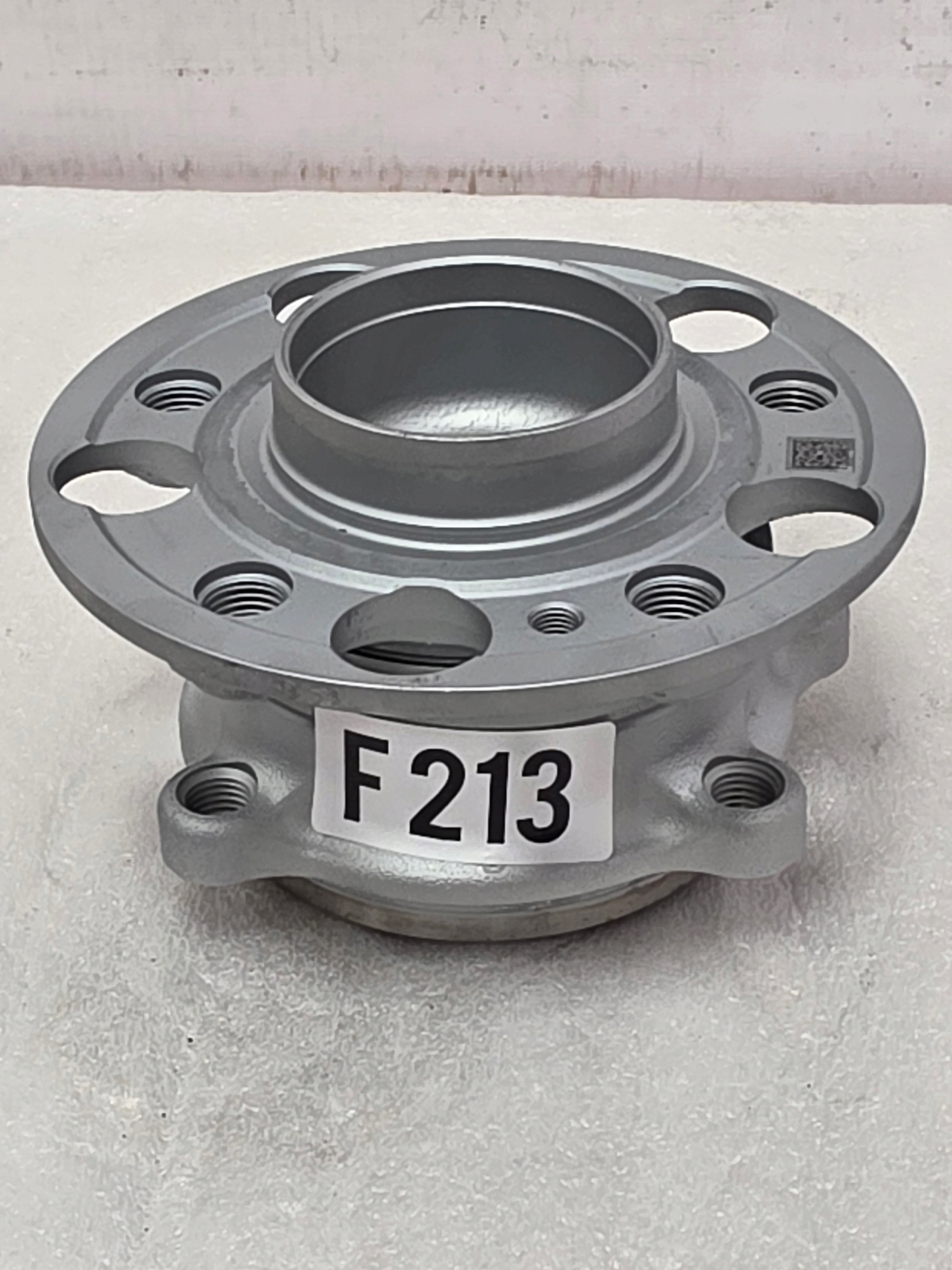 Zdjęcie produktu Piasta Łożysko TYŁ Mercedes W206 W214 W223 W236 W254