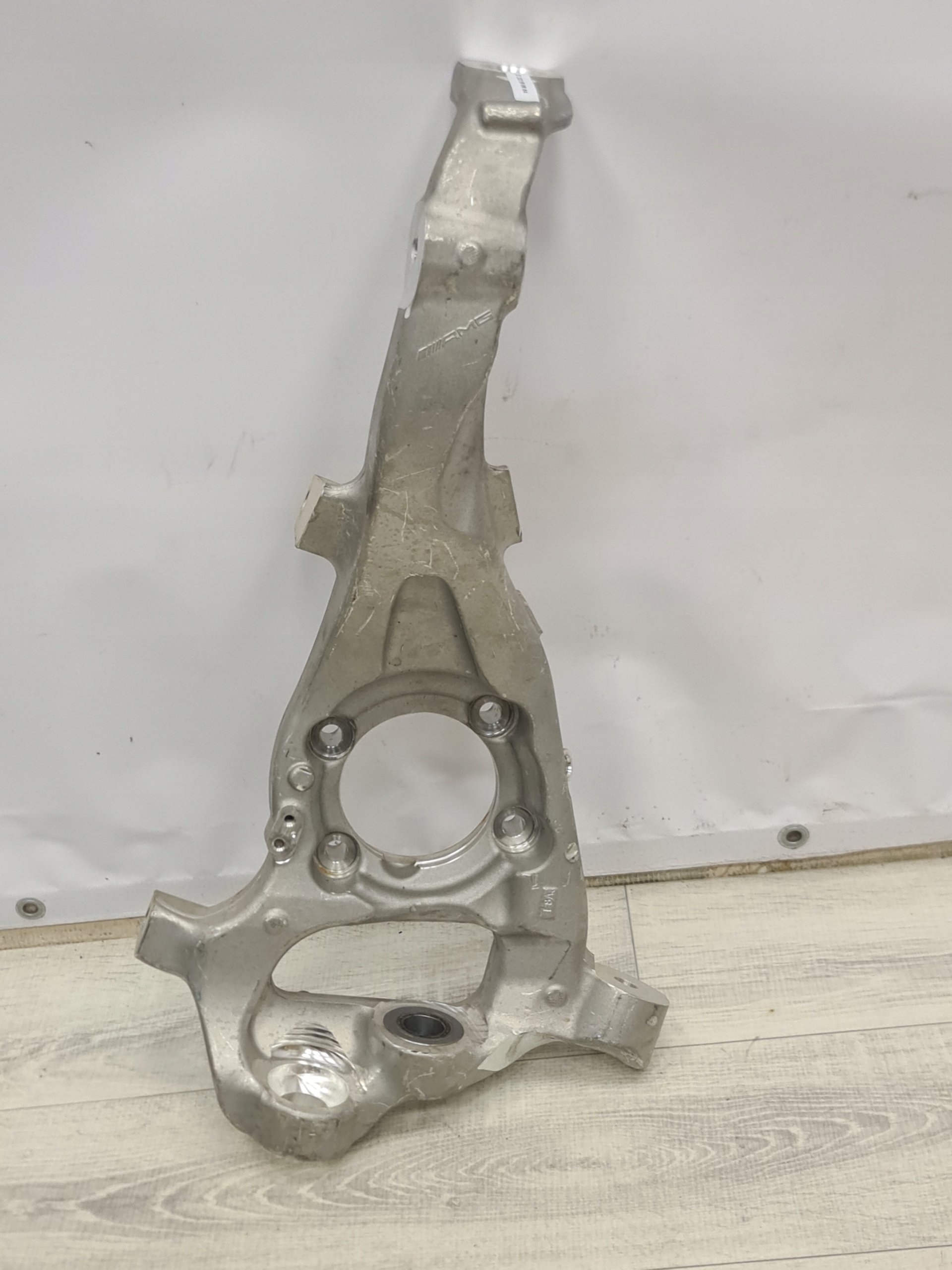 Zdjęcie produktu Zwrotnica Mercedes W213 E63 AMG A2133325900 LEWA