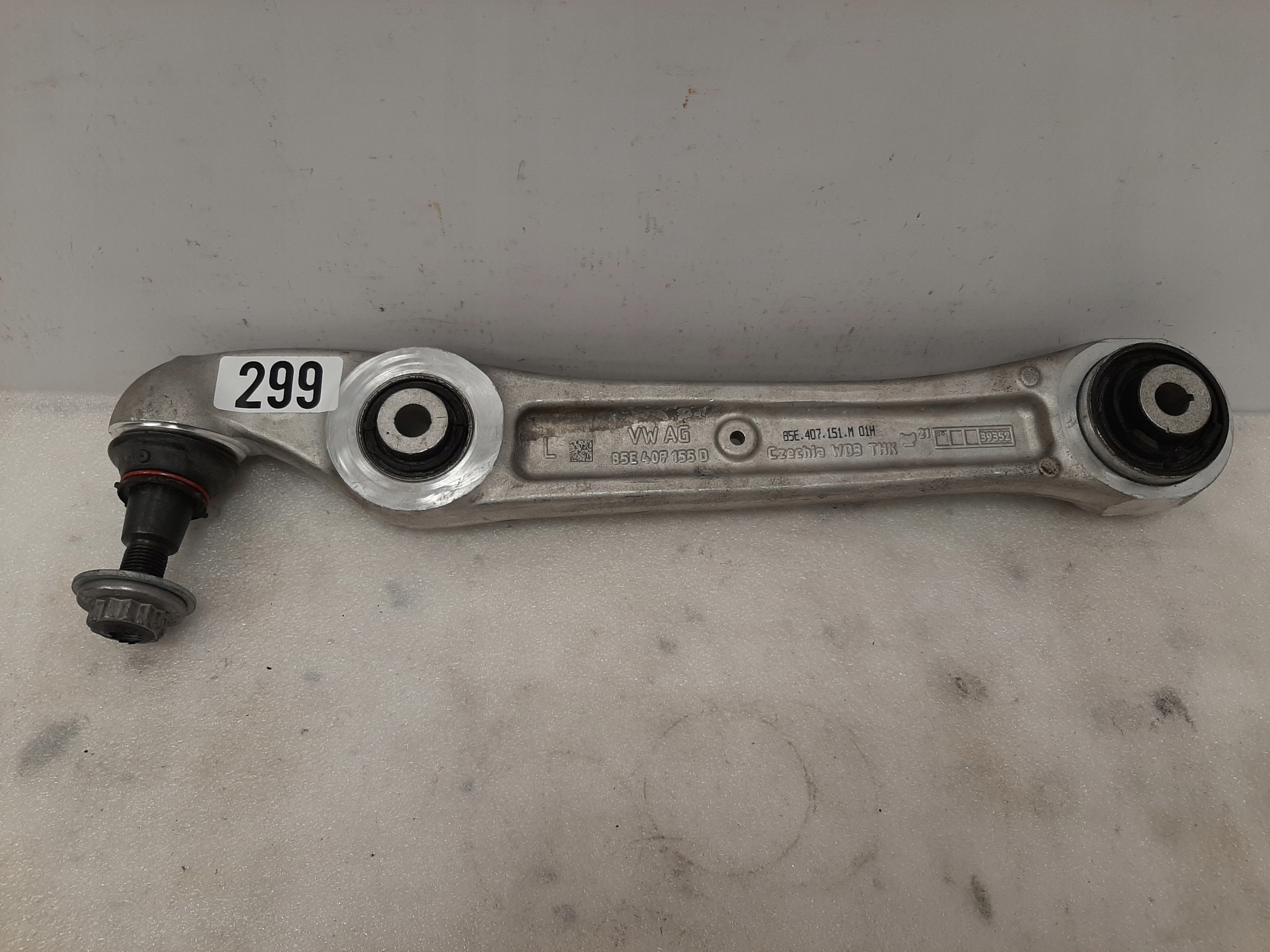 Wahacz Przedni Lewy Audi E-Tron Q5 85E407155D