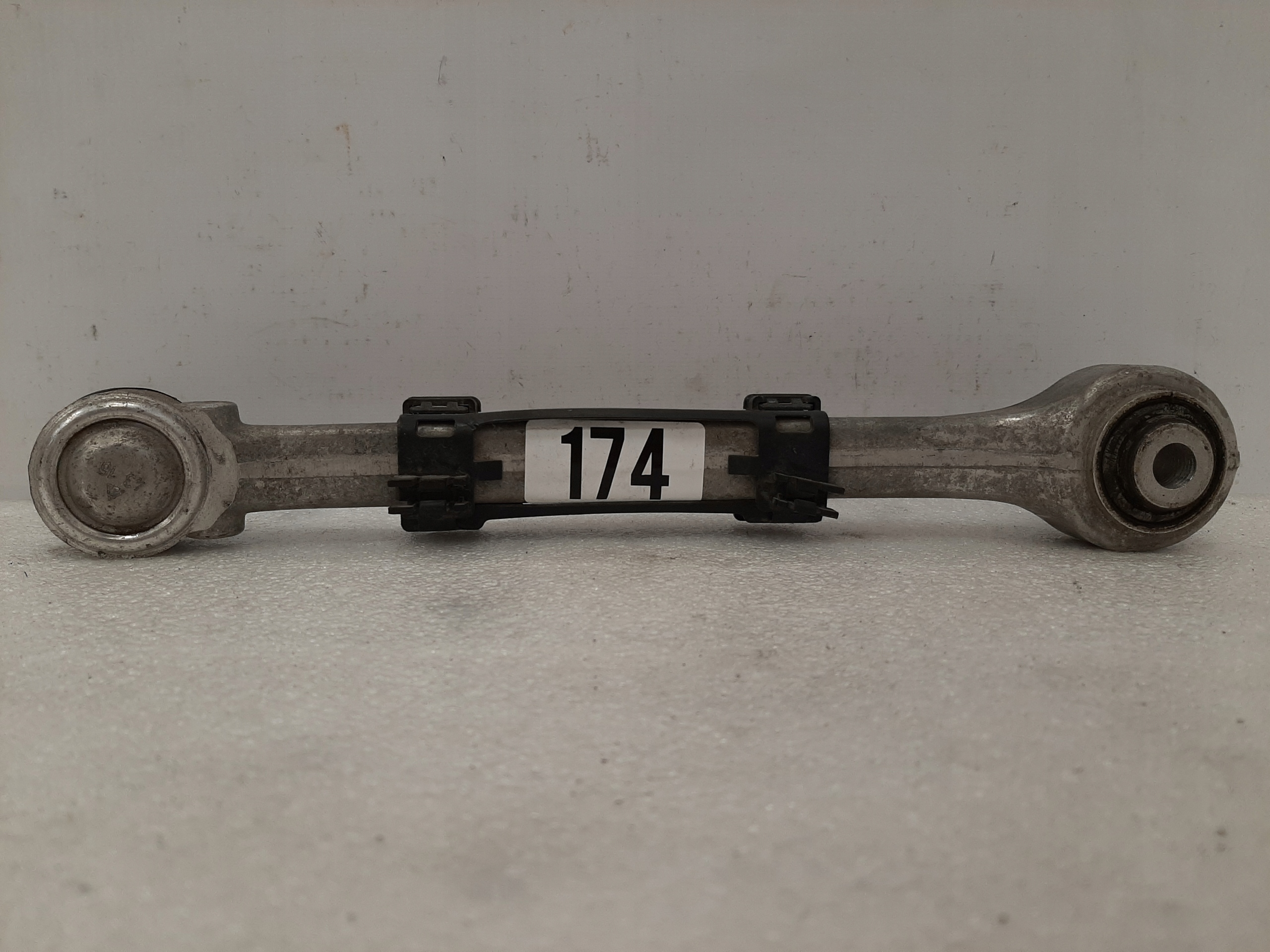 Wahacz BMW M2 M3 M4 F80 G80 F87 F82 G82 TYŁ