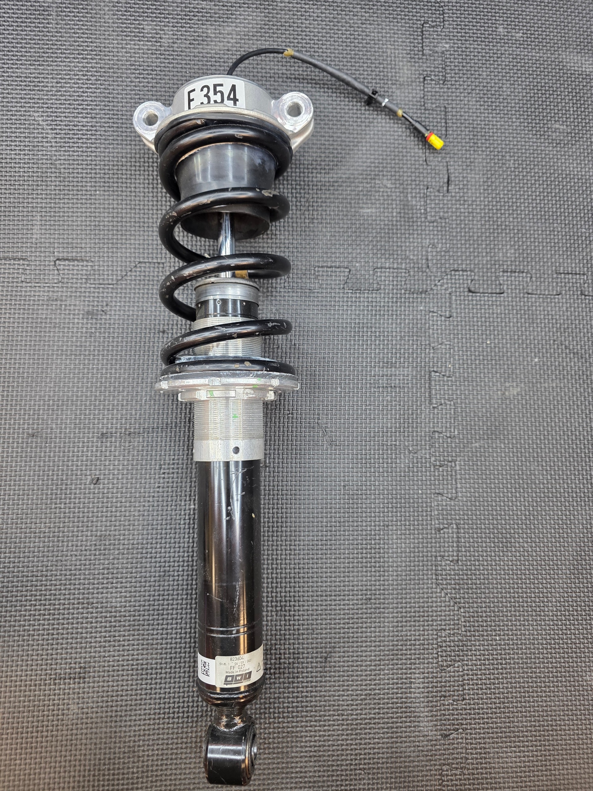 Amortyzator Shock Absorber Ferrari 296 GTB GTS