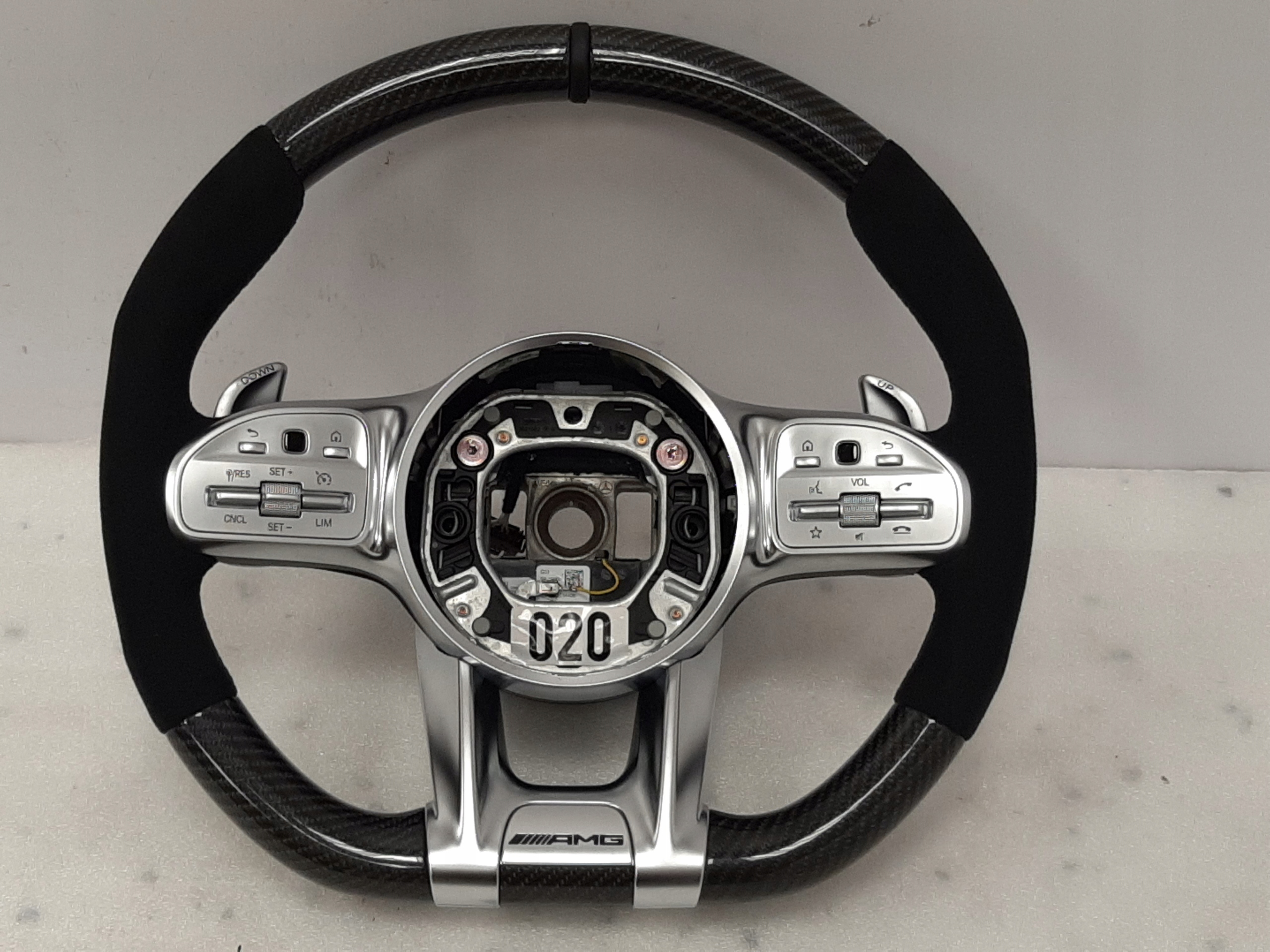 Kierownica Mercedes AMG GRZANA Carbon Alcantara