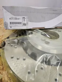 Tarcze BMW M2 M3 M4 F87 F80 F82 2284812 2284811 OE - galeria