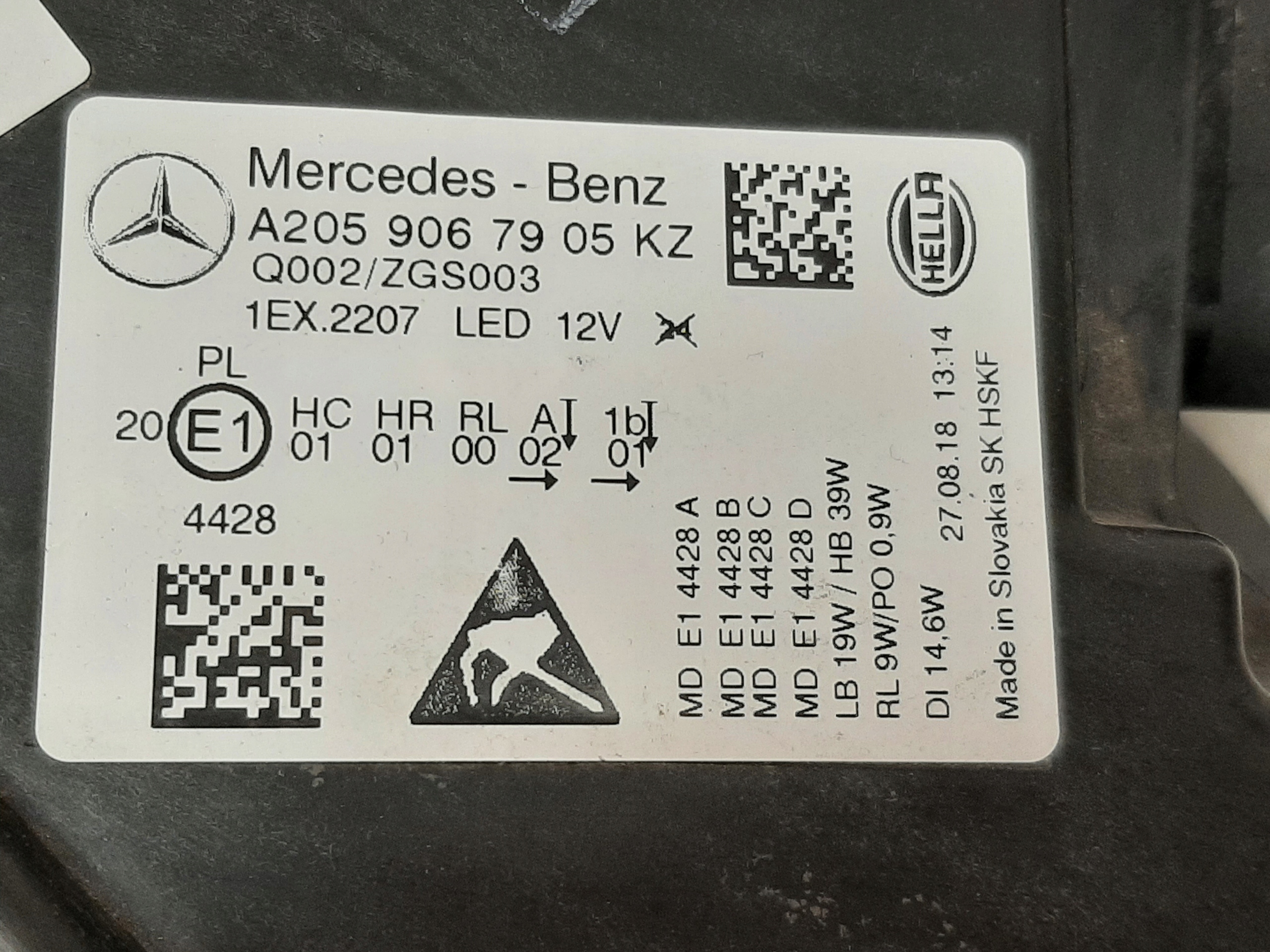 Lampa Mercedes C W205 Full LED Performance Lewa - galeria