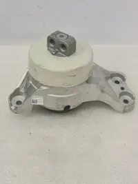 Poduszka silnika Mercedes W206 AMG C63 C43 - galeria