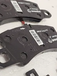 Klocki Ferrari F8 812 F12 488 + Ręczny TYŁ Nowe - galeria