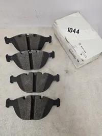 Klocki BMW E53 X5 4.4 4.6 4.8 NOWE Przód - galeria