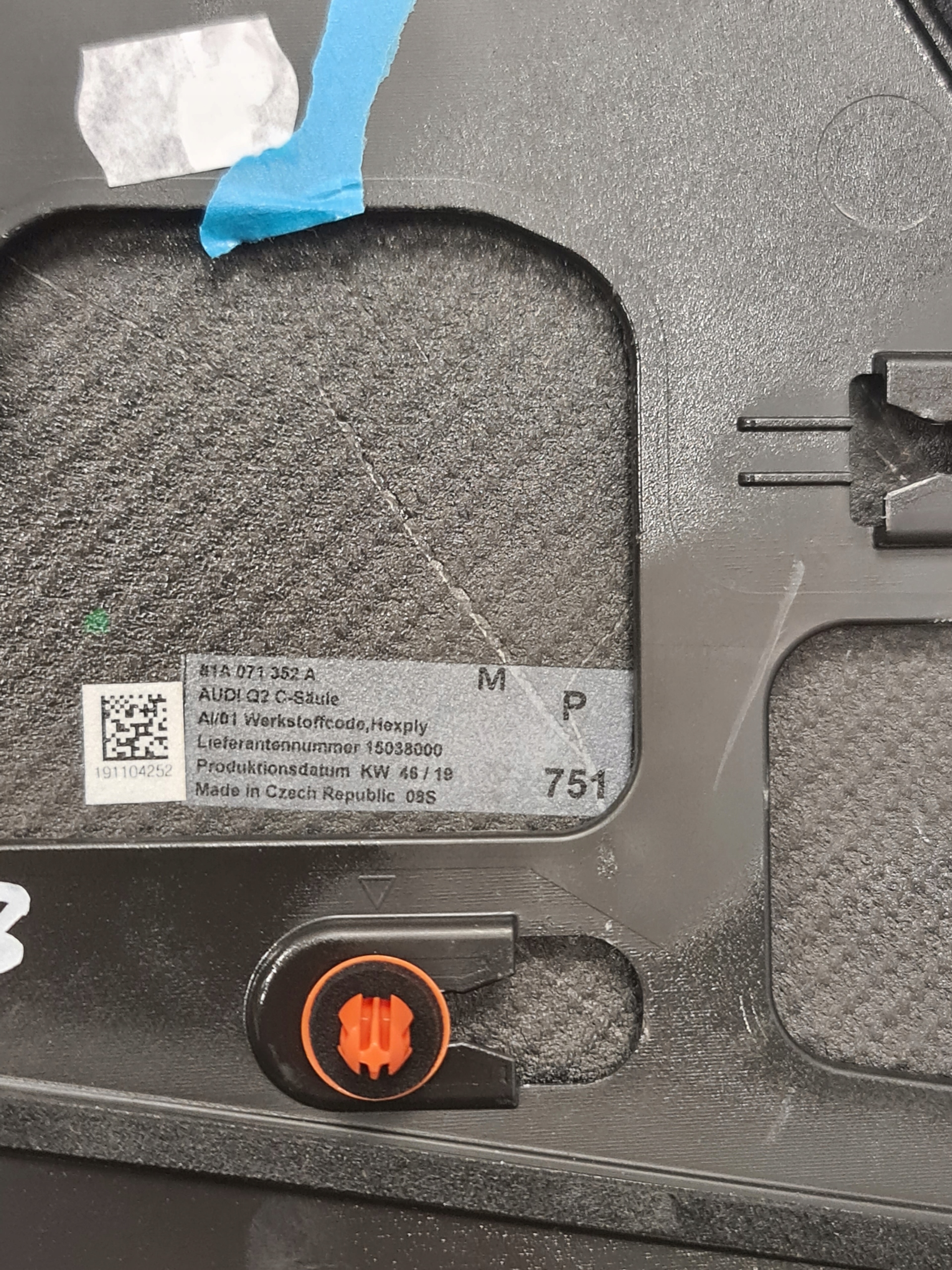 Nakładka Panel Boczny Audi Q2 CARBON - galeria