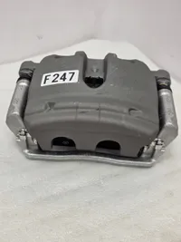 Zaciski Mercedes W206 W214 W254 330x32 PRZÓD - galeria