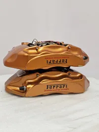 Zaciski Zacisk Ferrari 458 Italia Tył Tylny Tylne PRAWY - galeria