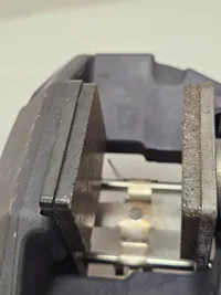 Zaciski Zacisk Elektryczny Dodatkowy Ręczny Ferrari Roma Portofino PRAWY - galeria