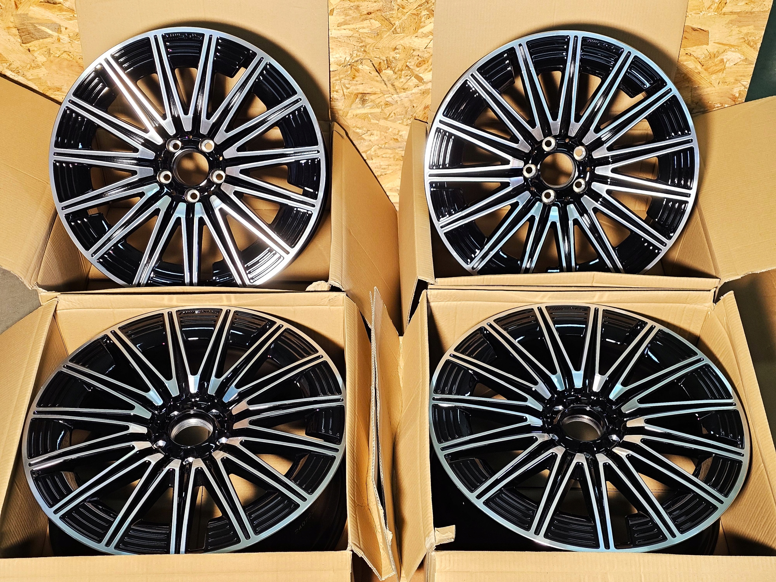 Felgi Mercedes AMG W213 E klasa 20" 8" ET48 Komplet Nowe A2474015200 - galeria