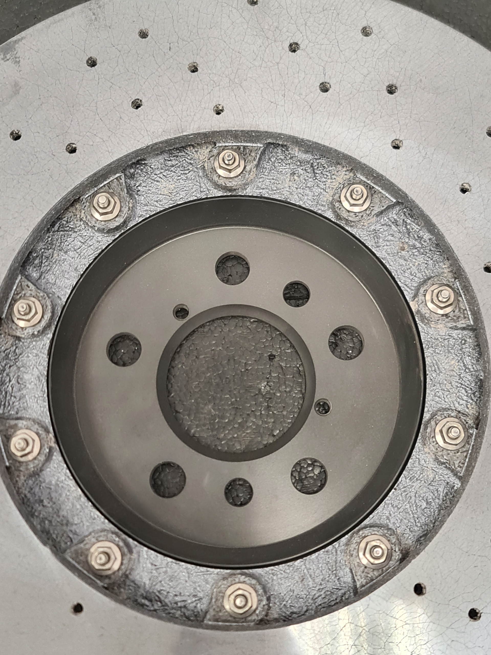 Tarcza CERAMICZNA BMW M5 F90 M8 Tył Prawa NOWA OEM - galeria