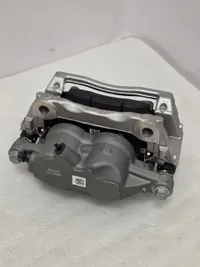 Zaciski Mercedes W206 W214 W254 330x32 PRZÓD - galeria