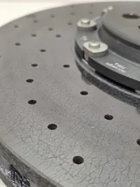 Tarcza CERAMICZNA BMW M5 F90 M8 Przód Prawa OEM - galeria