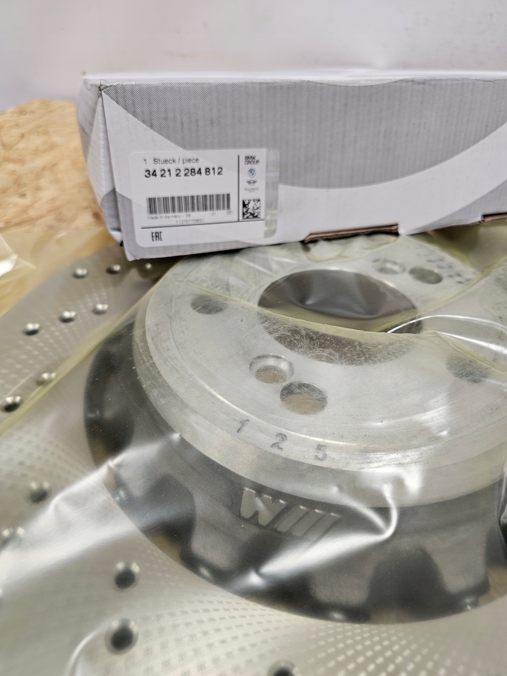 Tarcze BMW M2 M3 M4 F87 F80 F82 2284812 2284811 OE - galeria