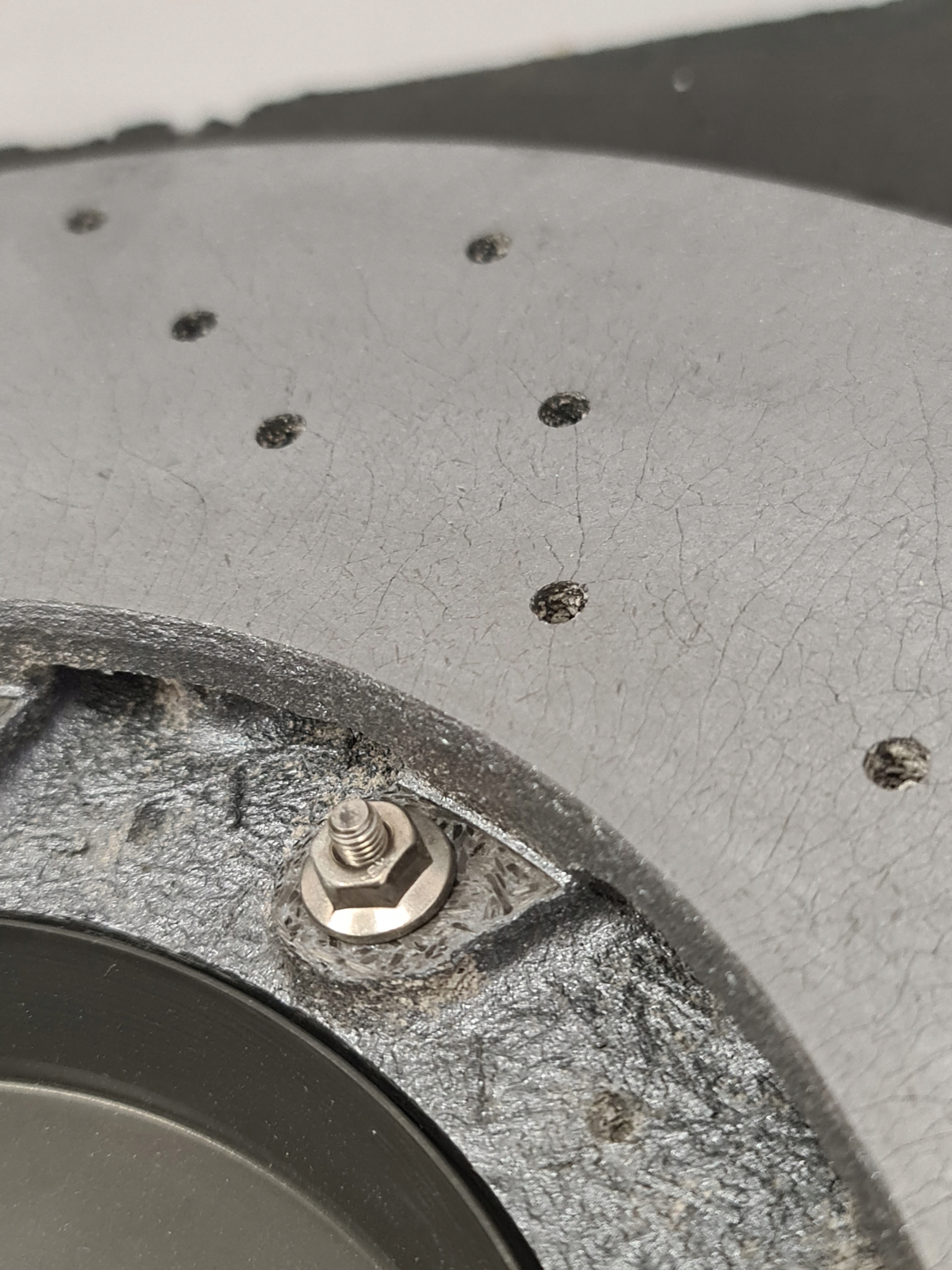 Tarcza CERAMICZNA BMW M5 F90 M8 Tył Prawa NOWA OEM - galeria